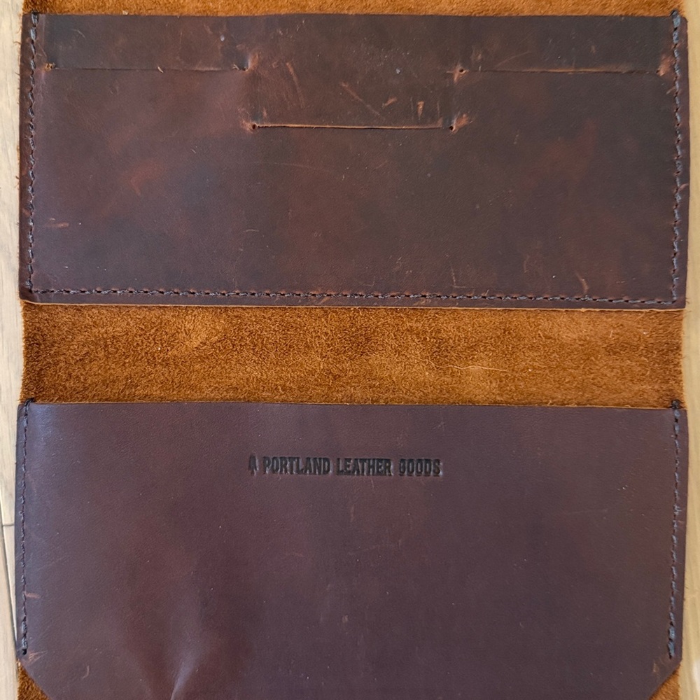 Portland Leather Wallet - Picture 3 of 4